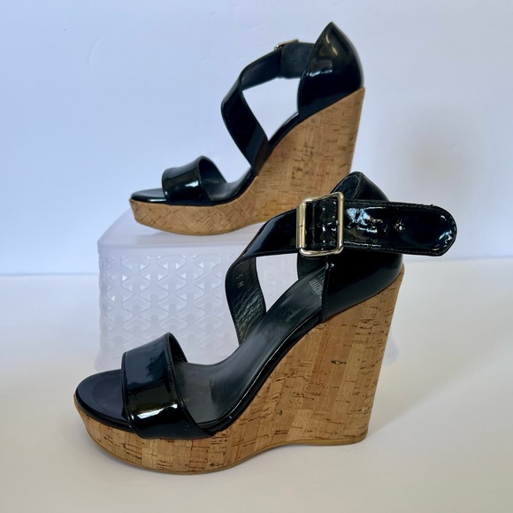 SOLD - Stuart Weizman black Patent Leather Cork Wedge Heel Sandal Oneliner - Picture 4 of 10